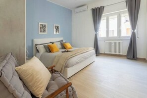 2 habitaciones, tabla de planchar con plancha y wifi gratis 