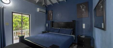 1 室のベッドルーム、デスク、アイロン / アイロン台、WiFi (無料)