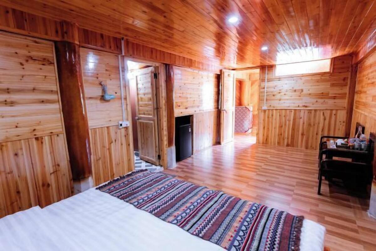 1 bedroom, desk, free WiFi, bed sheets