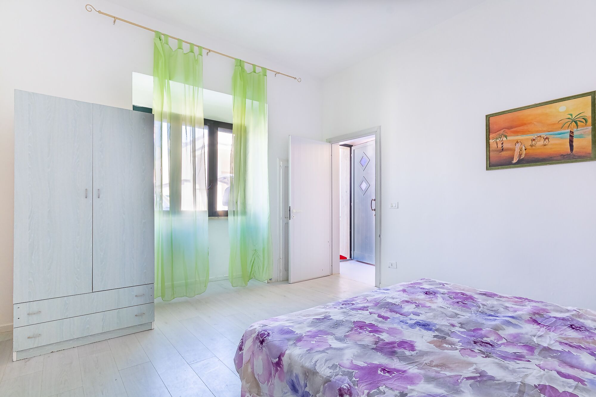 1 Schlafzimmer, Schreibtisch