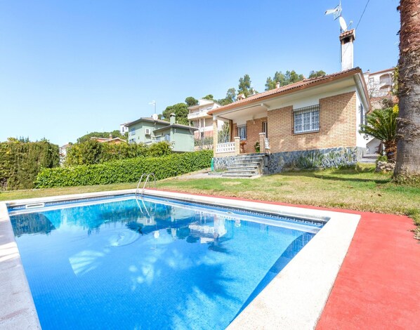 Villa | Exterior