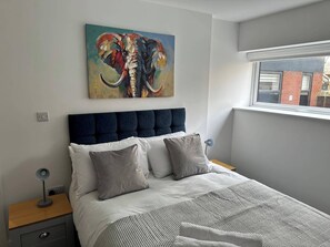 1 室のベッドルーム、WiFi、ベッドシーツ