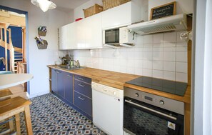 Refrigerador, horno, lavavajillas, cafetera/tetera