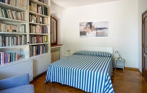 3 bedrooms, travel cot, free WiFi - Gorgeous home in Monteroni D´Arbia (Monteroni D´Arbia)