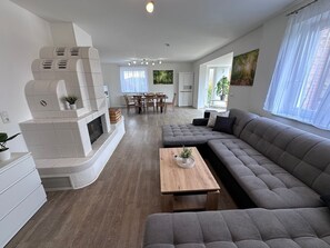 Uklassifisert bilde, 4 av 49, knapp