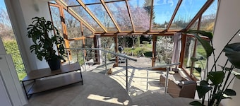 Haus Ostseesprung - Holiday home - free WLAN, parking lot and shared garden - Large