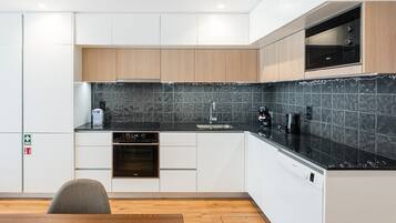 Fridge, microwave, oven, dishwasher