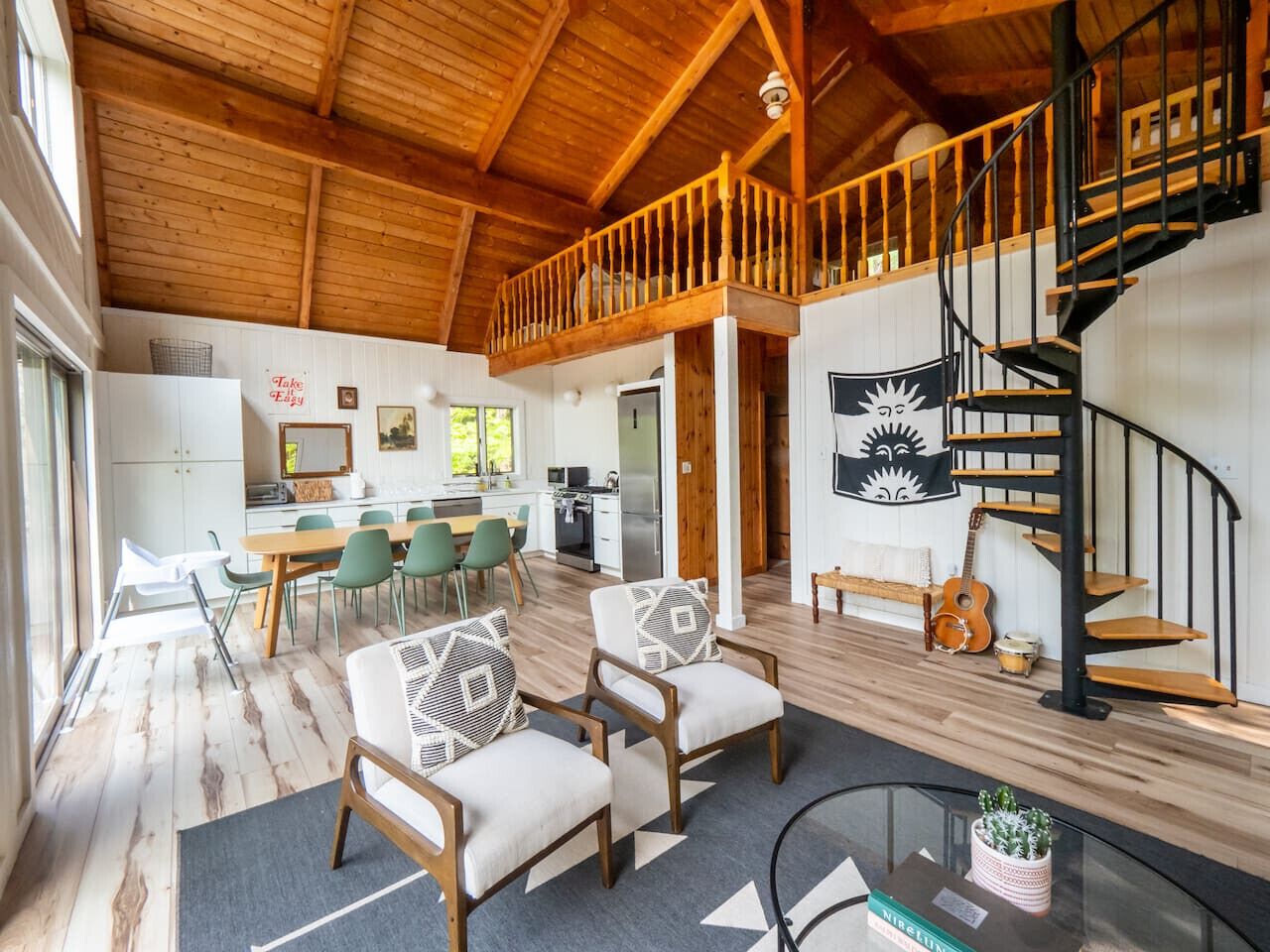 Smart TV, chimenea y tenis de mesa 