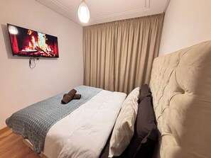 1 bedroom, WiFi, bed sheets