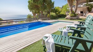 Unclassified image, 2 of 40, button - 4-bedroom Villa in Lloret de Mar (Lloret de Mar)