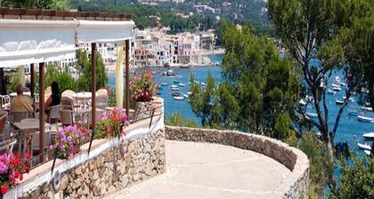 Beach Villa With Private Pool in Llafranc