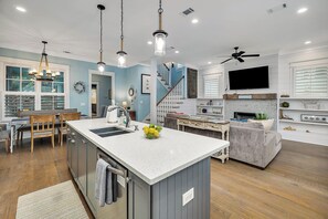 Interior - Pet Friendly home on Jekyll Island! (Jekyll Island)