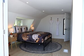 2 bedrooms, iron/ironing board, WiFi, bed sheets - Charming 2-bedroom Barndominium in Anza with AC, WiFi. Enjoyable getaway (Anza)