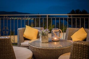 Property grounds - Beachfront villa Noa with heated pool (Pridraga)