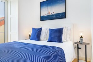 2 chambres, fer et planche à repasser, lit de bébé portatif, Wi-Fi