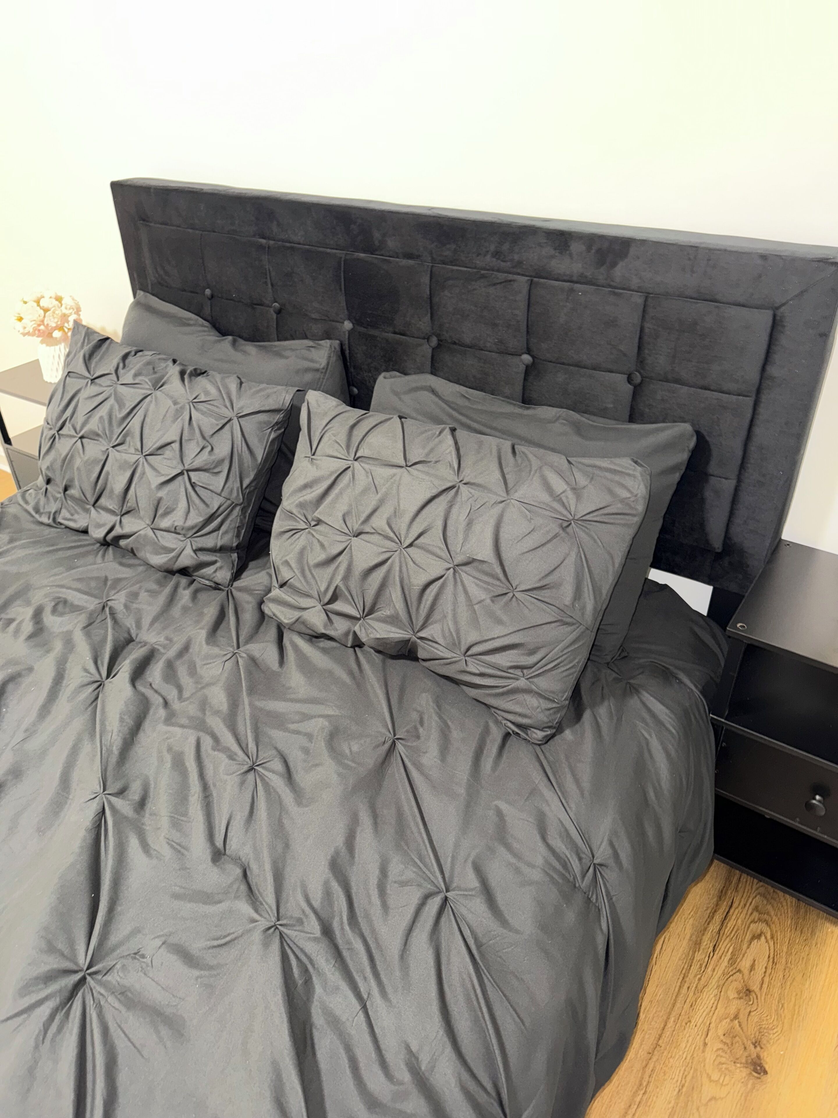 3 多间卧室、办公桌、熨斗/熨衣板、免费 WiFi