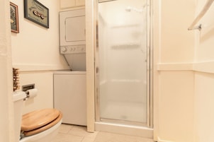Comfort Room | Laundry