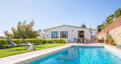 Villa in Blanes With Pool and Beach Views
