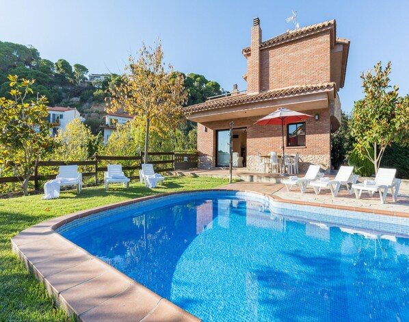 Villa | Exterior