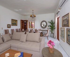 Villa | Living room - Villa in Rethymno With Pool & Jacuzzi (Rethymno)
