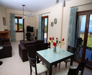 Villa | Living room - Cosy Villa in Rethymno for Family (Rethymno)