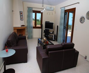 Villa | Living room - Cosy Villa in Rethymno for Family (Rethymno)