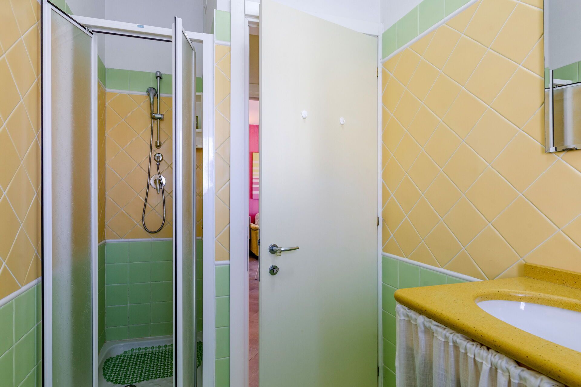 Doccia, asciugacapelli, bidet