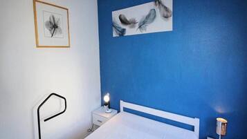 Iron/ironing board