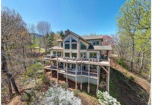 Exterior - Experience luxury at the Whittier Summit Escape (Whittier)