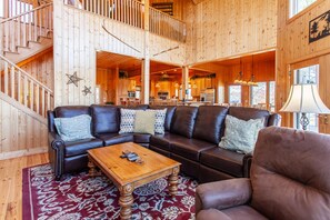 Smart TV, fireplace - Experience luxury at the Whittier Summit Escape (Whittier)