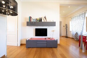 Interior - Tweet in Town by Abita (Lucca)