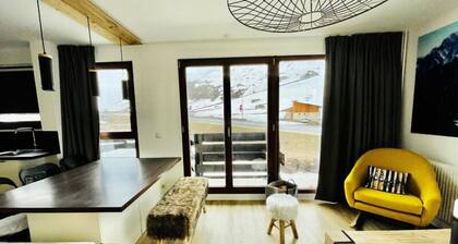 3 Rooms for 5 People