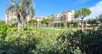 Hyeres Park With Three Rooms
