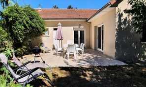 Outdoor dining - Gmte de France 5 People (Montcheutin)