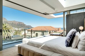 5 quartos, escrivaninha, ferros/tábuas de passar roupa, Wi-Fi