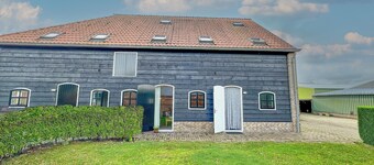 Fine ground-floor apartment with private garden