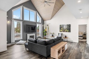 TV, peis, videospill og bøker