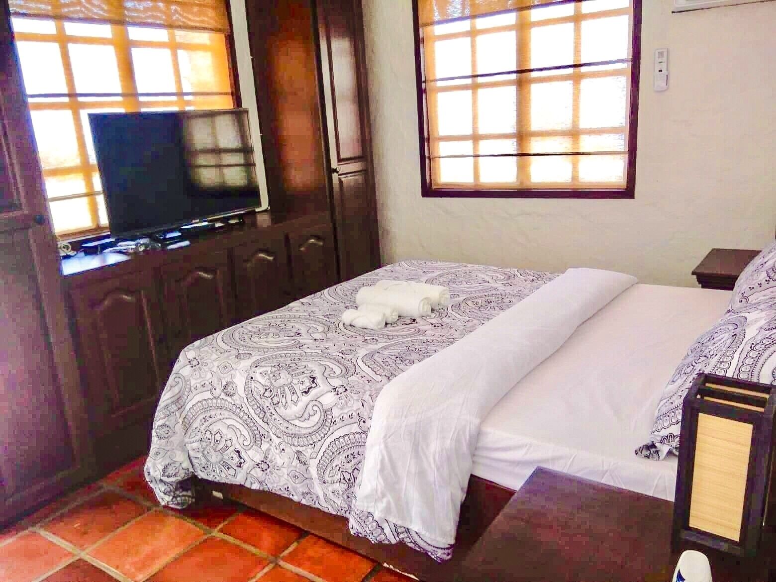 In-room safe, free WiFi