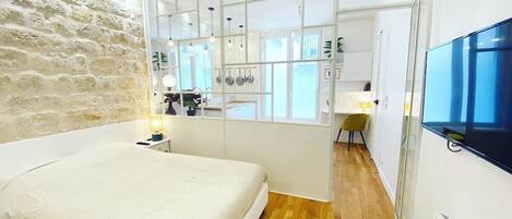 1 bedroom, iron/ironing board, WiFi
