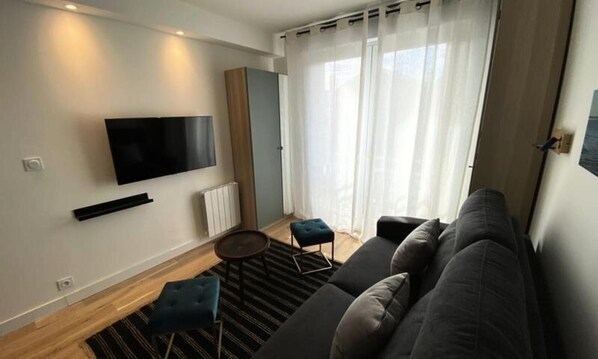 Living area - Charming Studio Talence (Talence)