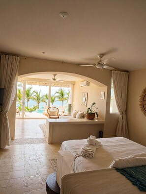 2 bedrooms, desk, iron/ironing board, WiFi - Elegant Oceanview Suite • Perfect Hideaway for Two (La Majahua)