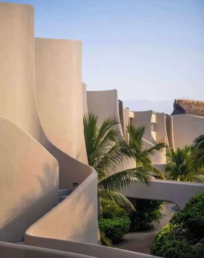 Property grounds - Elegant Oceanview Suite • Perfect Hideaway for Two (La Majahua)