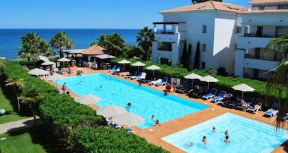 2 Rooms for 4 People Garden View