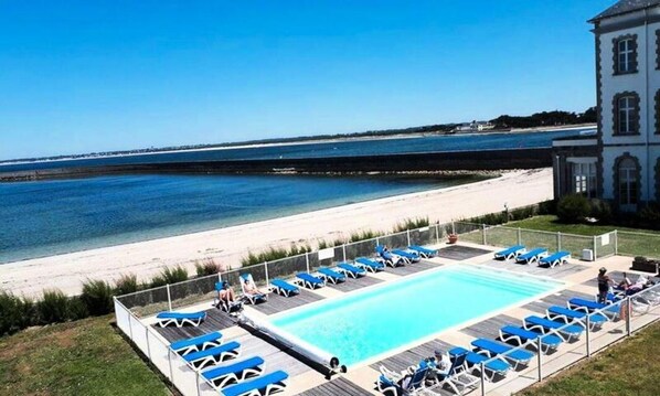 Outdoor pool - Comfort Studio - sea View (Le Croisic)