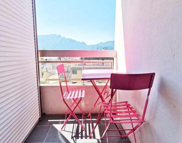 Game room - Studio for 2 People (Aix-les-Bains)