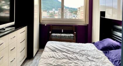 2 Rooms for 4 People