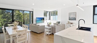 Scenic Batemans Bay Stay Near Golf Course