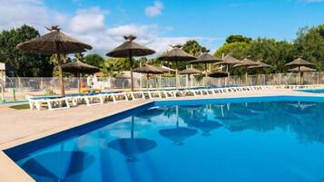 Hồ bơi ngoài trời, hồ bơi nước nóng