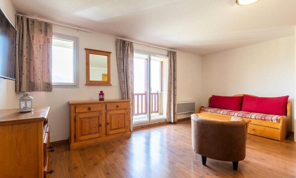 Living area - 4 Rooms for 8 People (Germ)