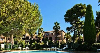 Residence La Pinede Studio